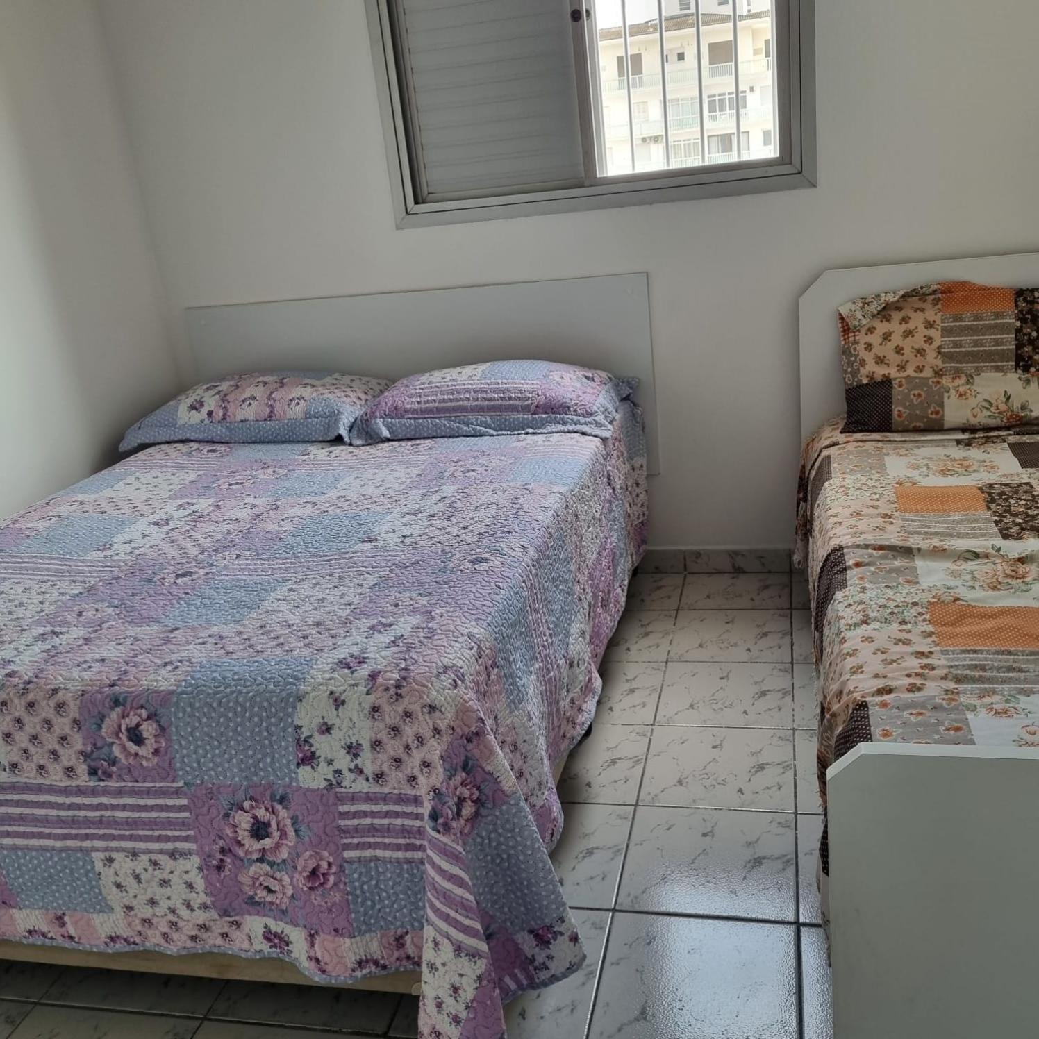 Apartamento Quadra Da Praia - Pitangueiras Гуаружа Экстерьер фото